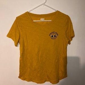 comfy old navy t-shirt